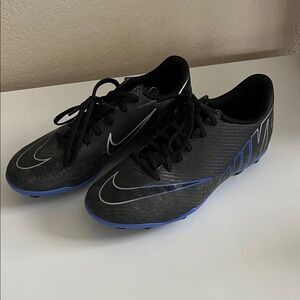 Nike Men's Black and Blue Athletic Shoes
